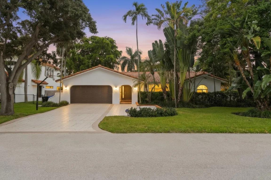 Waterfront property 326 Seven Isles Fort Lauderdale listed by Glen Primak